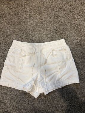 Universal Thread White Elastic Waist Drawstring Shorts